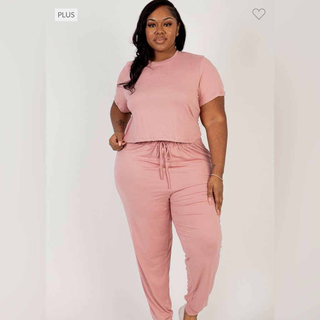 Capelli Lounge Set Plus In Pink